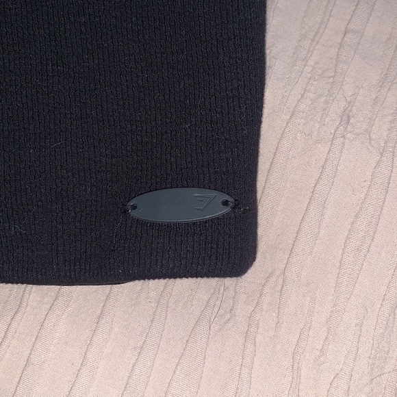 Gym shark black sports bra crisscross back style - Picture 3 of 3